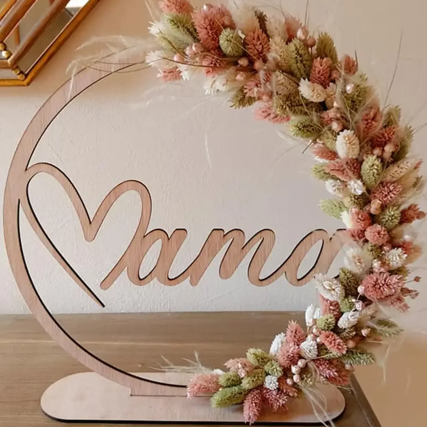 Houten droogbloemkrans / flowerhoop met "mama"